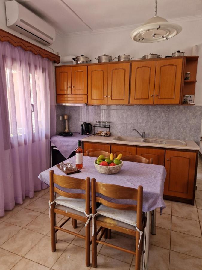 Afroditi'S 2 Eresos  Buitenkant foto